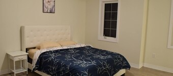 Spacious Waterfront Retreat near Blue Mountain & Wasaga Beach - All-Season Fun!