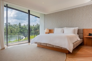 Family Penthouse | Free minibar, in-room safe, desk, laptop workspace - Bumi Kinar Skylight (Ubud)