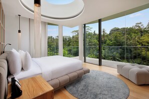 Minibar gratuït, caixa forta a l'habitació i escriptori 