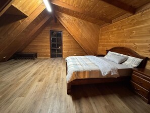 3 bedrooms, WiFi, bed sheets