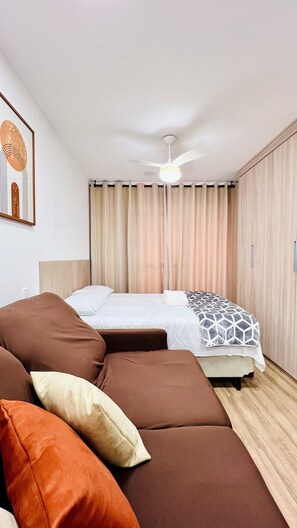 Bügeleisen/Bügelbrett, WLAN, Bettwäsche