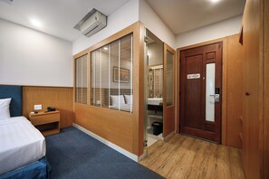 Premier-Doppelzimmer (Deluxe) | Schreibtisch, laptopgeeigneter Arbeitsplatz, Verdunkelungsvorhänge