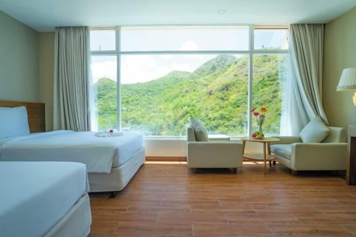 Minibar, escriptori, cortines opaques i habitacions insonoritzades 