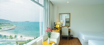 Glamour Hotel Nha Trang