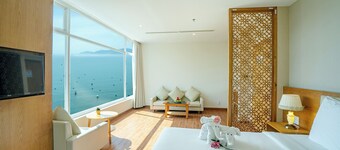 Glamour Hotel Nha Trang