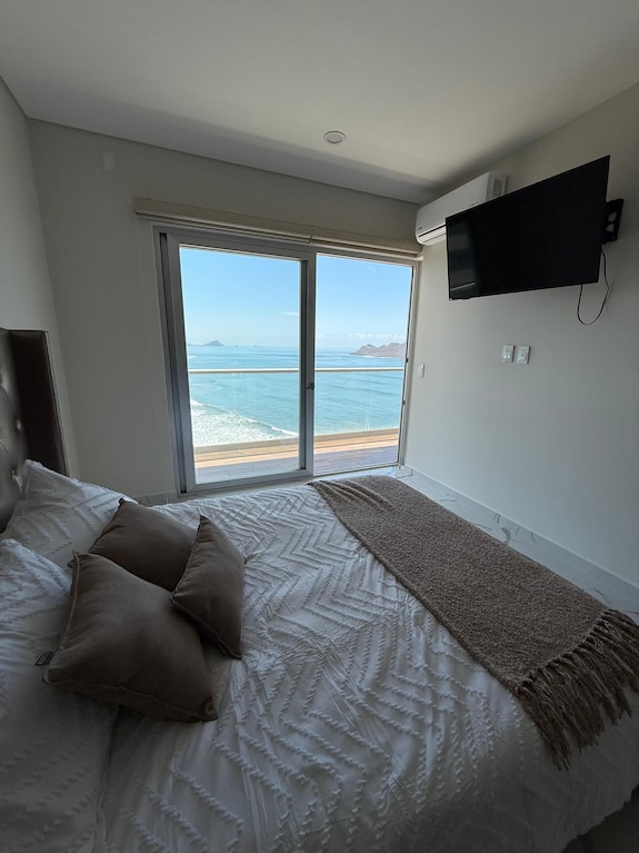 Luxury Condo In Mazatlán With Private Beach - マサトラン