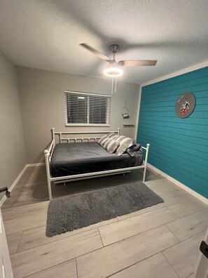 2 bedrooms, travel crib, free WiFi, bed sheets