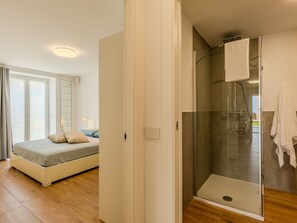 2 bedrooms, Internet