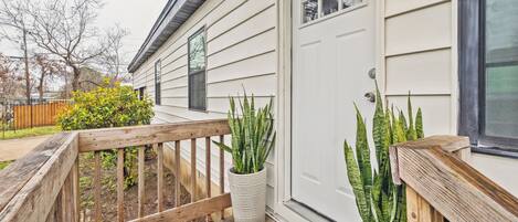 تفاصيل الفندق من الخارج