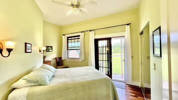 4 habitaciones, tabla de planchar con plancha y wifi gratis