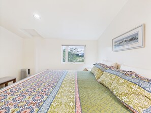 1 bedroom, desk, iron/ironing board, free WiFi