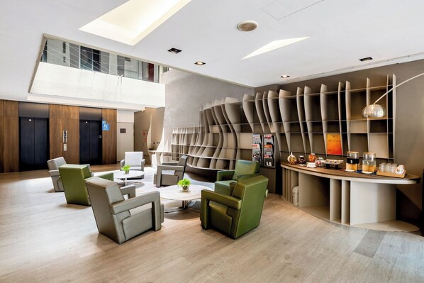 Lobby sitting area - Retro Taichung (Taichung)