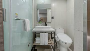 Standard Twin Room | Free WiFi, bed sheets