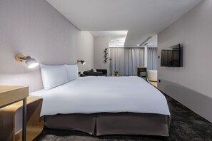 Executive Double Room | Free WiFi, bed sheets