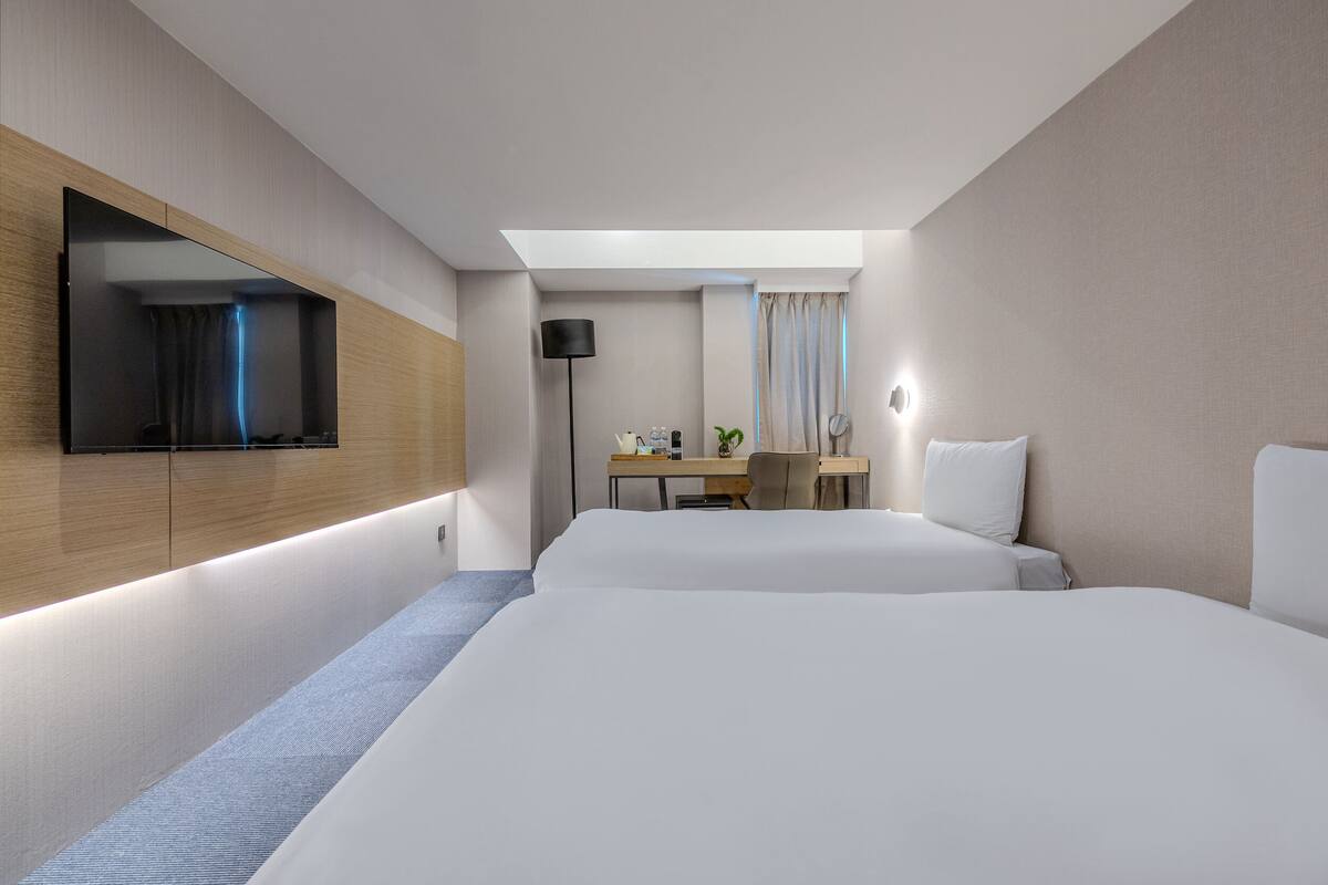Standard Twin Room | Free WiFi, bed sheets