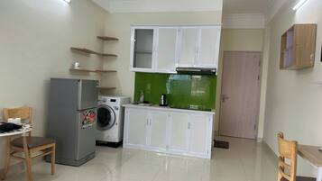 Classic Double Room | Private kitchenette | Fridge