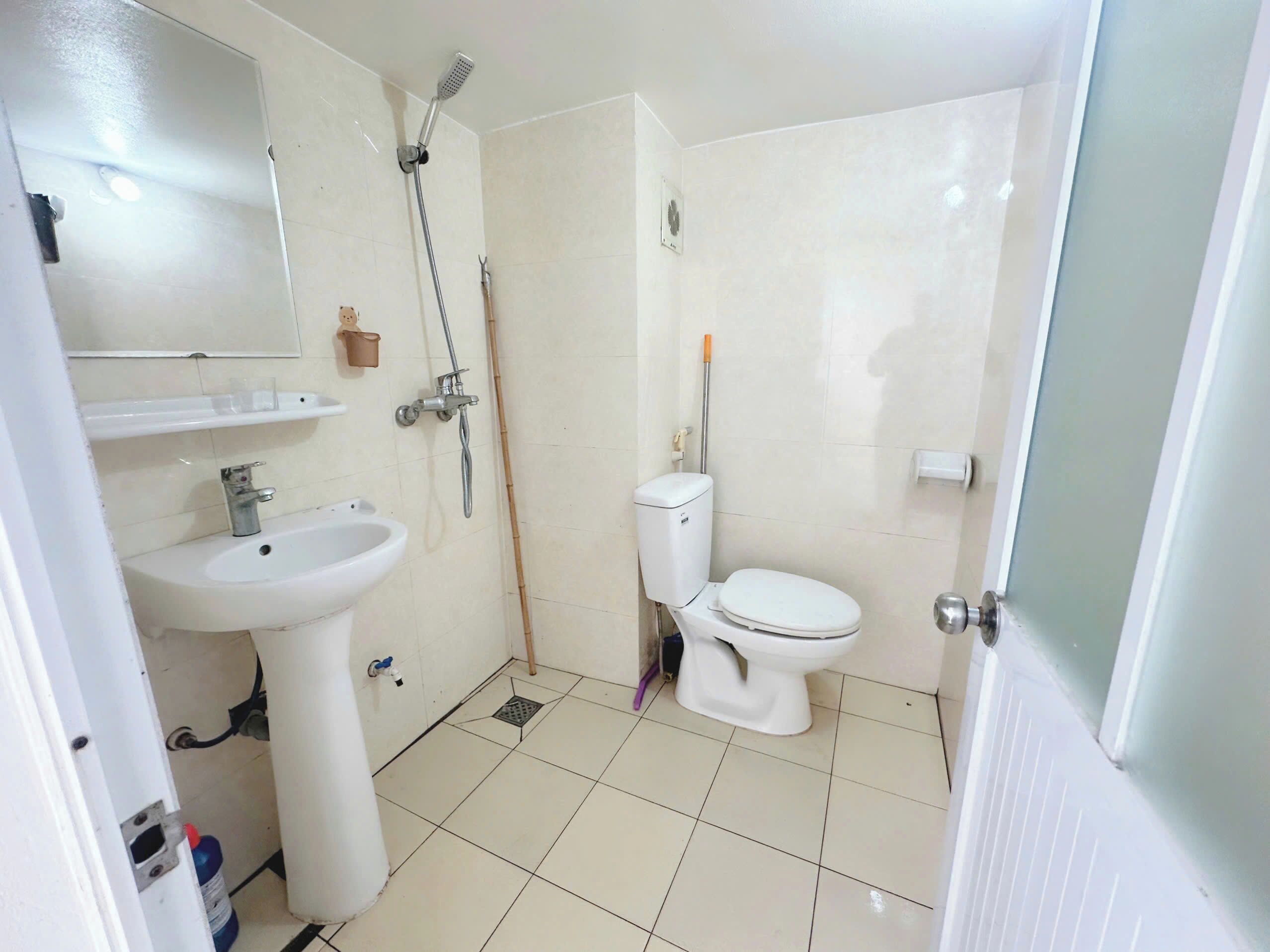 Superior Double Room | Bathroom | Free toiletries, hair dryer, towels, soap