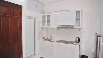 Luxury Double Room | Desk, free WiFi