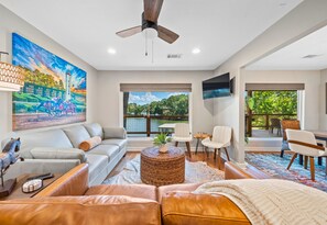 Smart TV, foosball, stereo