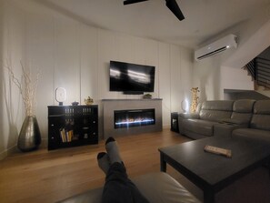 Televisión, chimenea