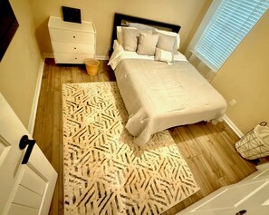 3 chambres, fer et planche à repasser, Wi-Fi gratuit, draps fournis