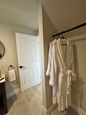 Interior - Burrow on 24th - Hot Tub 1BR/1BA (Boise)