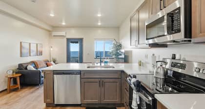 New 2BR Near Hayden Lake, Garage