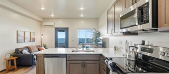 New 2BR Near Hayden Lake, Garage