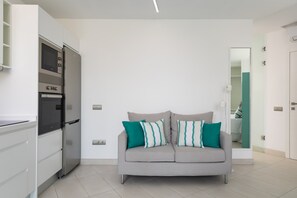 Apartment | Interior - Studio in Las Palmas Near Playa de Las Canteras (Las Palmas de Gran Canaria)