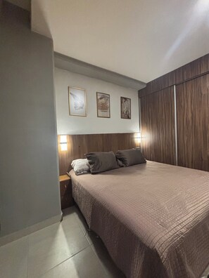 2 bedrooms, WiFi, bed sheets