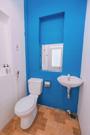 Bathroom - Irini Homestay & Hotel Mui Ne (Phan Thiet)