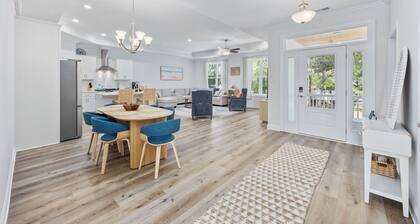 Charming new 4-bedroom Family Beach/Golf House & dog friendly!