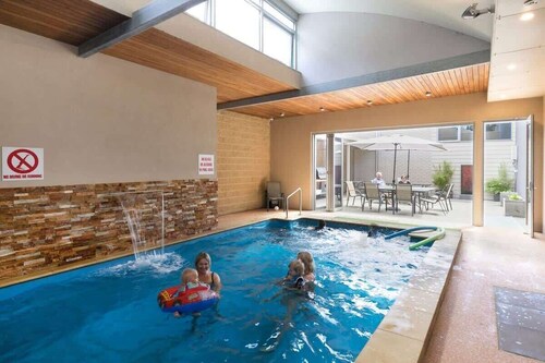 Bell St Apartments I Walk to everything in Torquay