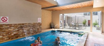 Bell St Apartments Su
