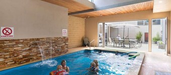 Bell St Apartments I Walk to everything in Torquay