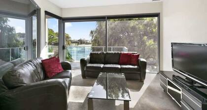 Bell St Apartments