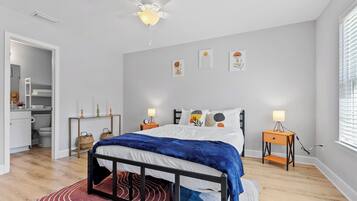 3 chambres, bureau, Wi-Fi gratuit, draps fournis