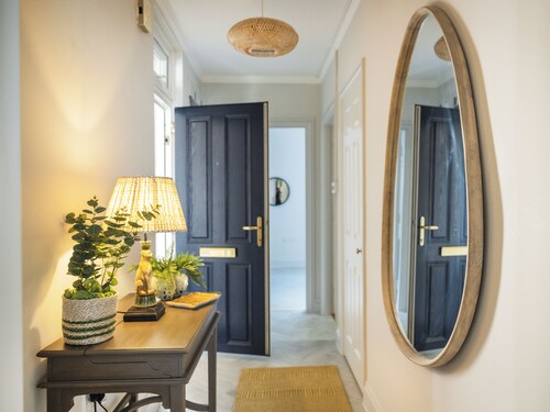 Chapel Court Apartment