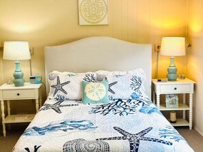 1 slaapkamer, een strijkplank/strijkijzer, gratis wifi, beddengoed