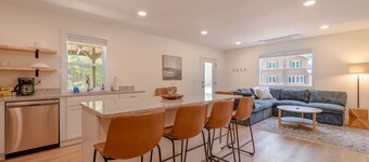 Newly Built 2 BR APT in SWH! [Backside Bungalow]