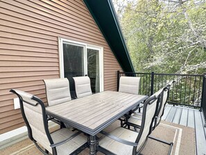 Outdoor dining - Newly Renovated 2nd FL Apt in SWH [Quietside Loft] (Southwest Harbor)