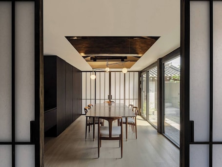 Hidden Jae | Living area | Heated floors