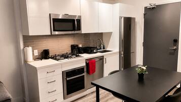 Microwave, oven, stovetop, dishwasher