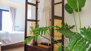 Family Villa | Desk, laptop workspace, soundproofing, iron/ironing board - Lakeside View Villa Chuong My Ha Noi (Hanoi)