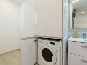 Bathroom - Apartment in Las Palmas by Playa de Las Canteras (Las Palmas de Gran Canaria)