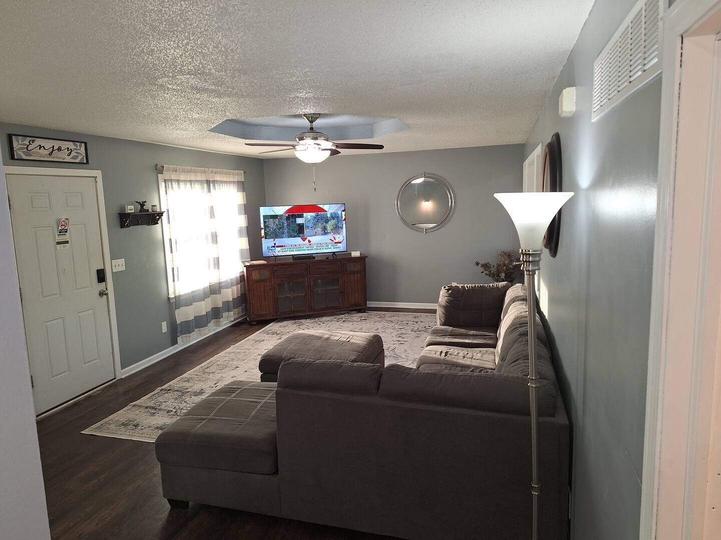 Smart TV, DVD player