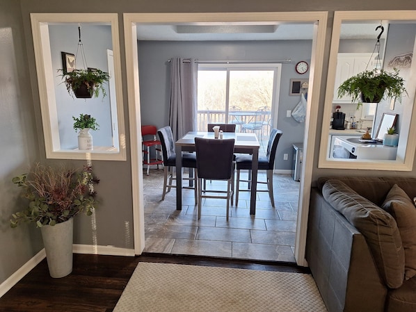 Smart TV, DVD player