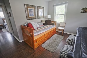 3 bedrooms, iron/ironing board, travel cot, free WiFi