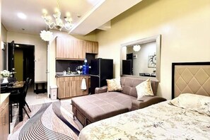 1 bedroom, iron/ironing board, WiFi, bed sheets