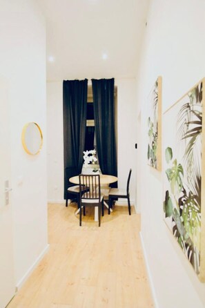 Shared kitchen - Cozy 5BR Apt 10min Walk to Augarten (Vienna)
